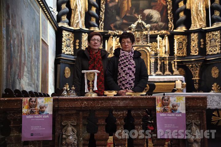 2009.03.08_10.58.40.jpg - Zwei "starke" Frauen, die benachteiligte Frauen in den L�ndern des S�dens mithilfe der Aktion "teilen macht stark" unterst�tzen.