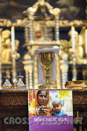 2009.03.08_11.00.38.jpg - Am zweiten Sonntag in der Fastenzeit wird traditionsgem�� in den katholischen Kirchen des Landes bei den Sonntagsgottesdiensten f�r die Aktion Familienfasttag gesammelt.