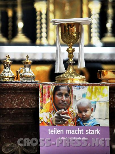 2009.03.08_11.00.19_01.jpg - Die ersten Christen teilten nicht nur Brot und Wein, sondern auch Hab und Gut: das war das Geheimnis ihrer St�rke.    Daher das Motto der Familienfasttage:  "Teilen macht stark".