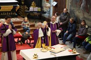 Hl.Messe zum WeltDownSyndrormTag Elevation, Abt Petrus Pilsinger