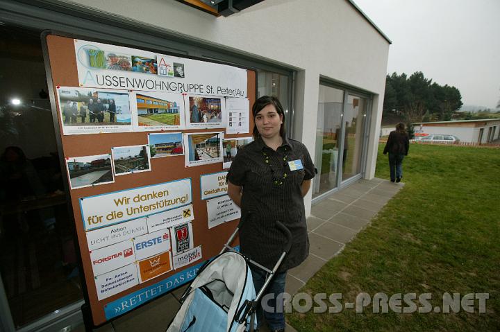 2008.11.14_16.23.15.JPG - Melanie Kaubeck, Lernbetreuerin der Kinder.