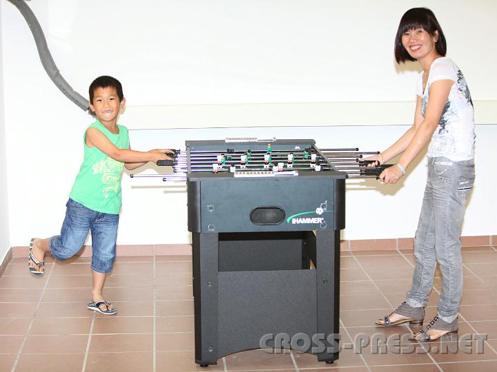 2010.06.25_18.14.26.jpg - Der riesige Keller des Hauses bietet viel Platz f�r Ergotherapie.