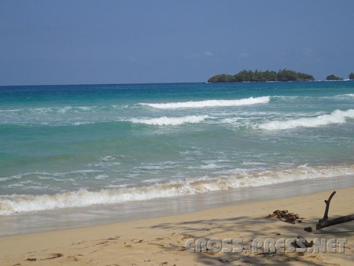 5-49.JPG - Strand in Bocas del Toro, Panama.