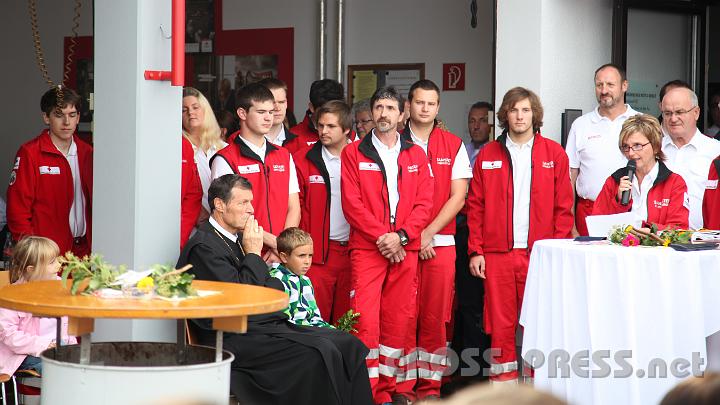 2012.09.29_15.12.06.jpg - Bezirksstellenleiterin Katharina Latschenberger bei ihrer Ansprache.