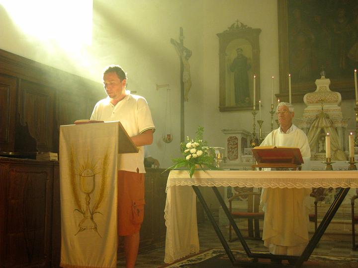 2009.08.15_09.19.34.jpg - Velika Gospa (Mari� Himmelfahrt) - gerade rechtzeitig zur Messe eingetroffen!