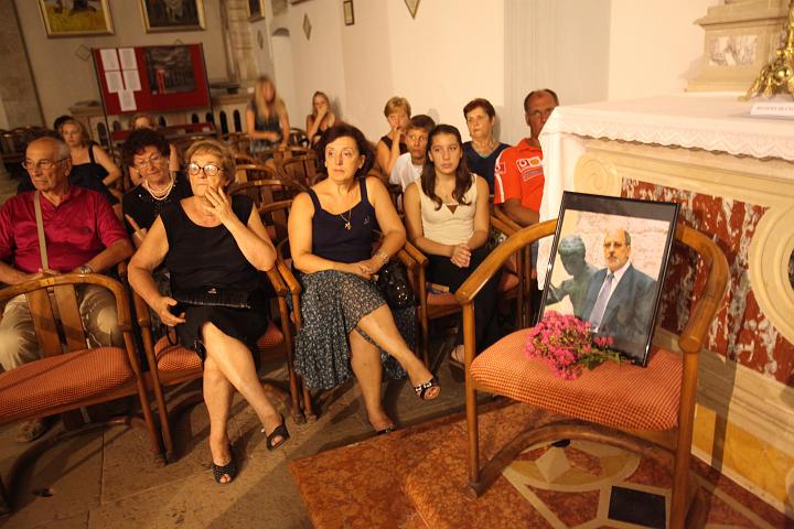 2009.08.20_21.10.48.jpg - Cantus Ensamble "Ivan Filipovic" izvode "Plac osorski" od Berislava �ipu�a u osorskoj Katerdrali pod vodstvom Gorana Jerkovica i Berislava �ipu�a sa solistima Monika Cerovcec (sopran, andeo), Martina Gojceta Silic (mezzosopran, Gospa), Domagoj Dorotic (tenor, Isus), Goran Juric (bas, Ivan).