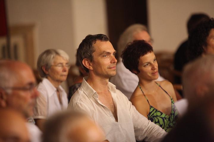 2009.08.20_21.34.10.jpg - Cantus Ensamble "Ivan Filipovic" izvode "Plac osorski" od Berislava �ipu�a u osorskoj Katerdrali pod vodstvom Gorana Jerkovica i Berislava �ipu�a sa solistima Monika Cerovcec (sopran, andeo), Martina Gojceta Silic (mezzosopran, Gospa), Domagoj Dorotic (tenor, Isus), Goran Juric (bas, Ivan).