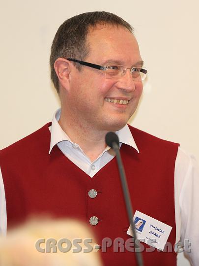 2012.11.25_16.13.41.jpg - Christian Haabs überträgt Messen mit dem Mobilstudio.
