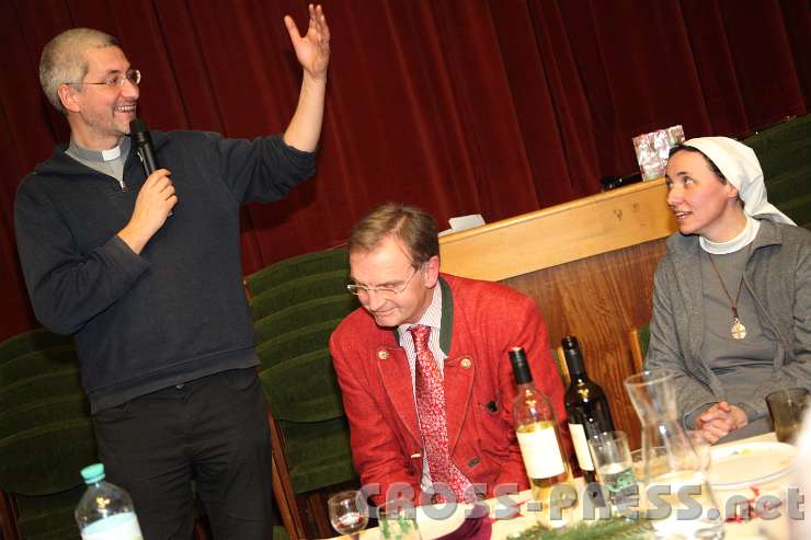 2014.01.07_21.38.52.jpg - Ein "Hoch" dem Geburtstagskind !