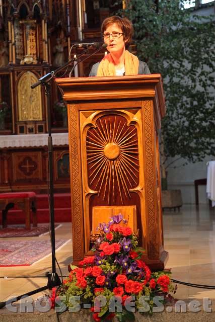 2014.06.18_19.12.45.jpg - Lesung