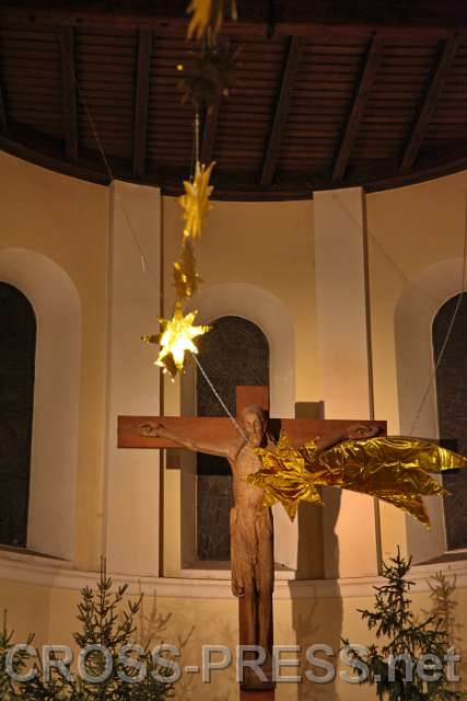 2015.01.07_17.31.53.JPG - Über dem Kreuz leuchtender Stern - das gesamte Universum ist auf IHN hin ausgerichtet !