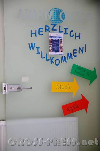 2017.03.25_10.21.30.jpg - Die Studiotüre steht offen. Alle sind eingeladen!