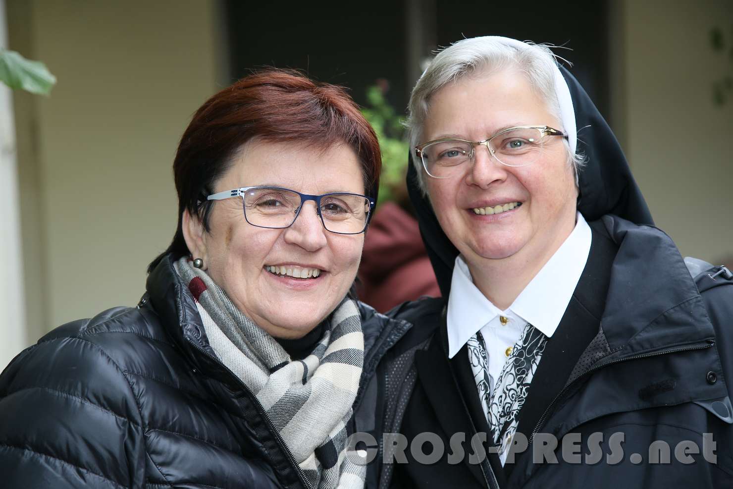 2017.10.08_16.13.55_01.jpg - Oberin Sr. Franziska Bruckner  mit LAbg. Michaela Hinterholzer.