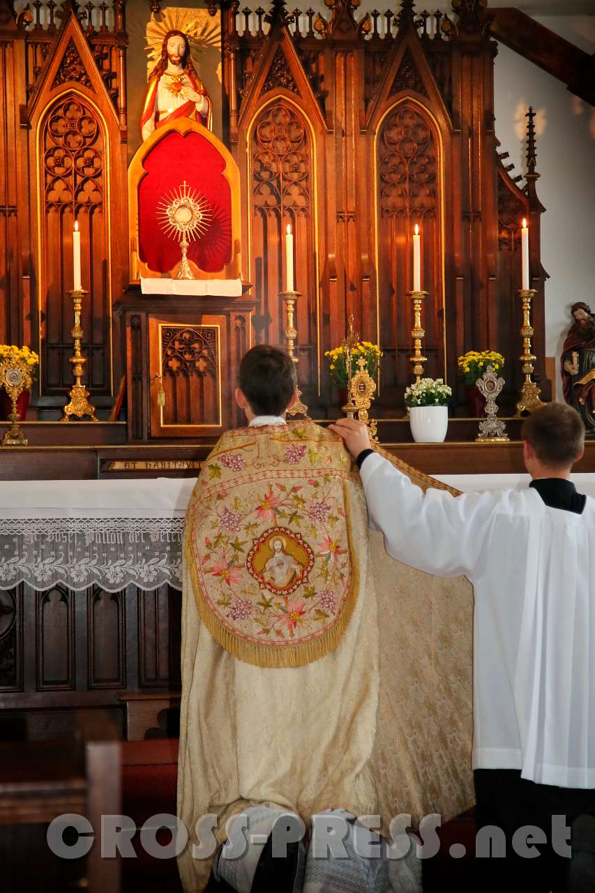 2017.10.08_12.41.41_01.jpg - Anbetung