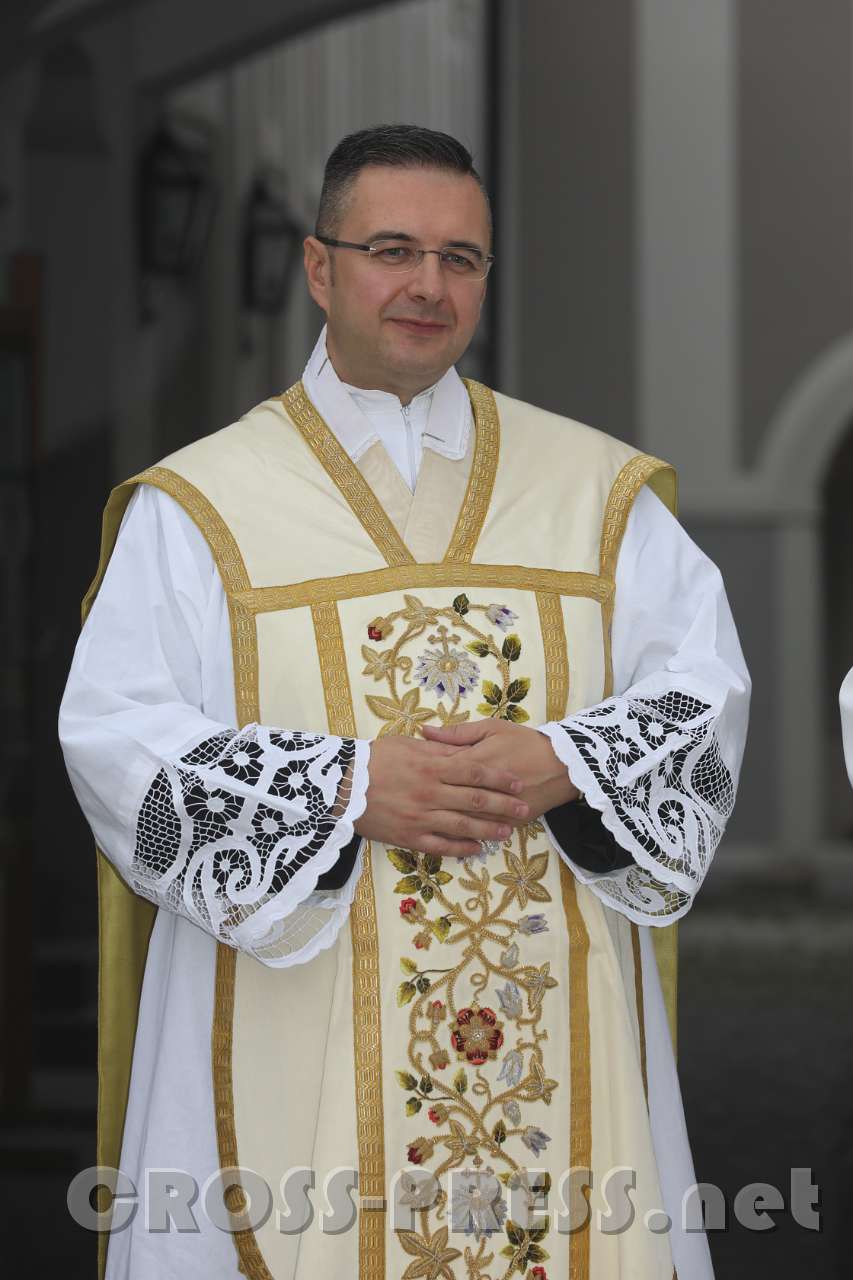 2017.09.10_15.05.01.jpg - Pfarrer Vidović strahlte Ruhe und Freude aus.