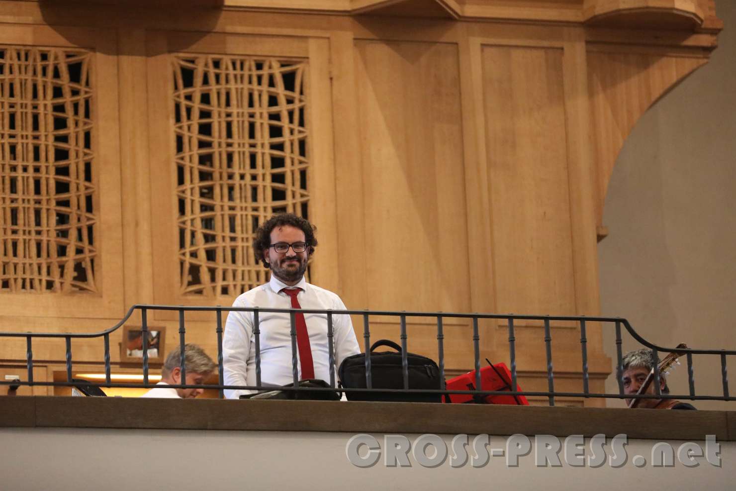 2017.09.10_15.31.31.jpg - Der Chorleiter von "Pachamanka" Manel Morales Lòpez.