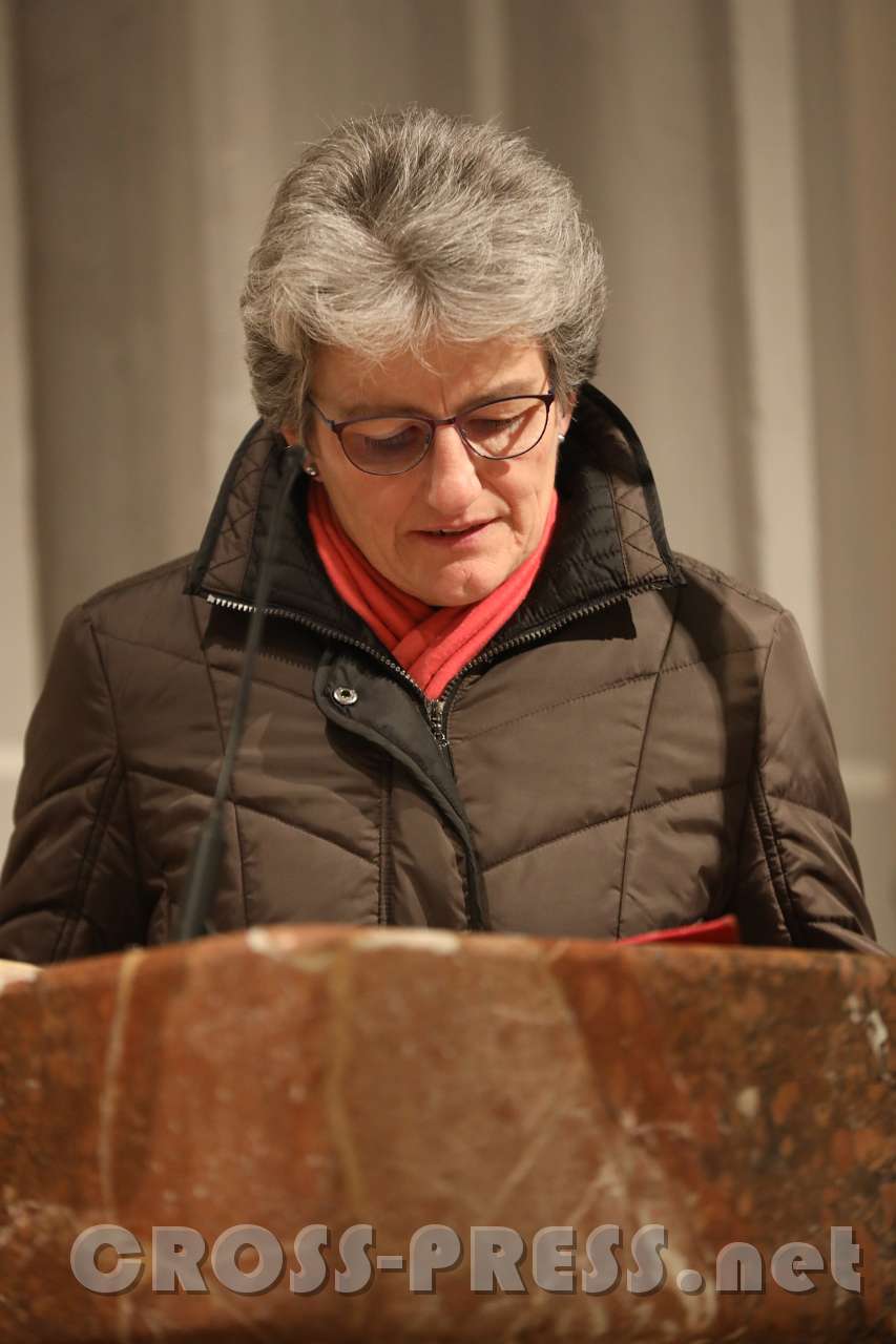 2017.12.25_00.13.44.JPG - 2. Lesung, Michaela Riener