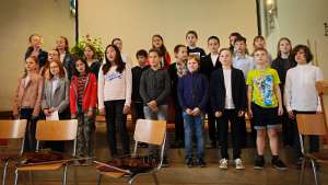 Lange Nacht der Kirchen - Haag Musikalische Darbietung der Volksschulkinder.