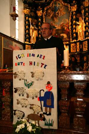 Firmung Seitenstetten 2006 Pfarrer Pater Michael Prinz