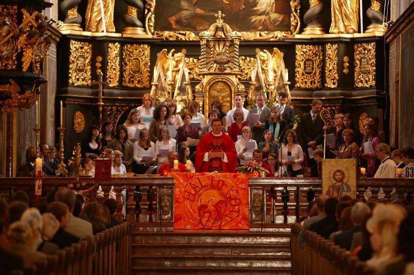 Firmung mit Abt P. Berthold, 8:30h