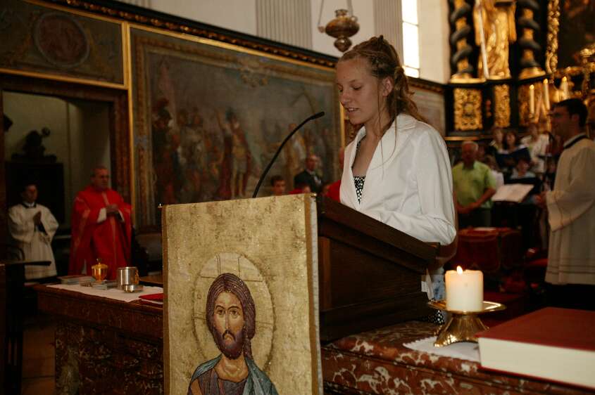 Firmung mit Abt P. Berthold und Prälat Vögt um 8h