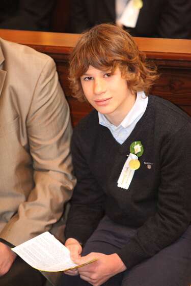 Firmung mit Abt Berthold Heigl und Propst Raimund Breiteneder um 08h