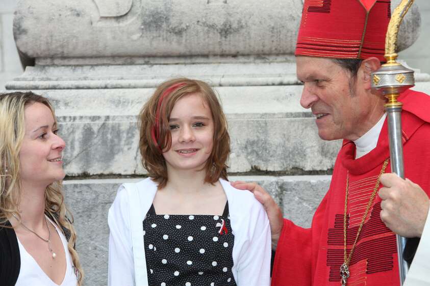 Firmung mit Abt Berthold Heigl und Propst Raimund Breiteneder um 08h