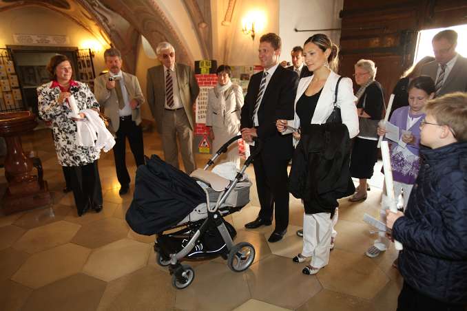 Taufe von Alexander Christian Drumeva-Maierhofer mit P.Gerhard Ellinger