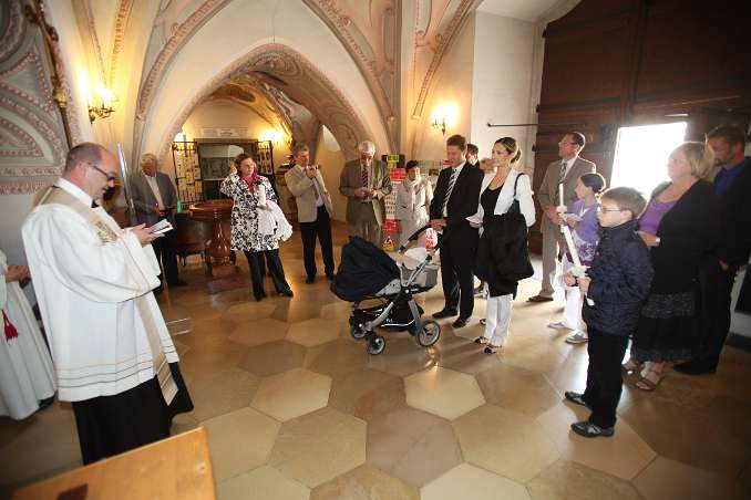 Taufe von Alexander Christian Drumeva-Maierhofer mit P.Gerhard Ellinger