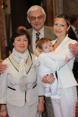 Taufe von Alexander Christian Drumeva-Maierhofer mit P.Gerhard Ellinger