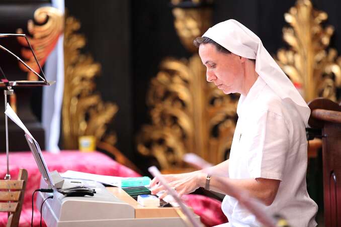 Dekanatsfirmung 2011 - hl.Messe 10h30