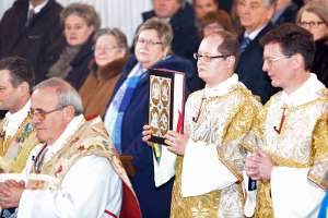 Pontifikales HochAmt am Christtag mit live ORF/ZDF Übertragung