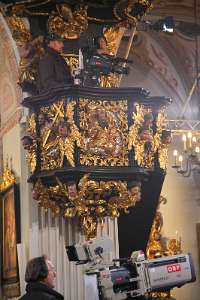 Pontifikales HochAmt am Christtag mit live ORF/ZDF Übertragung Wenn ein Engel die Kameraführung überwacht, kann ja nichts mehr schiefgehen!