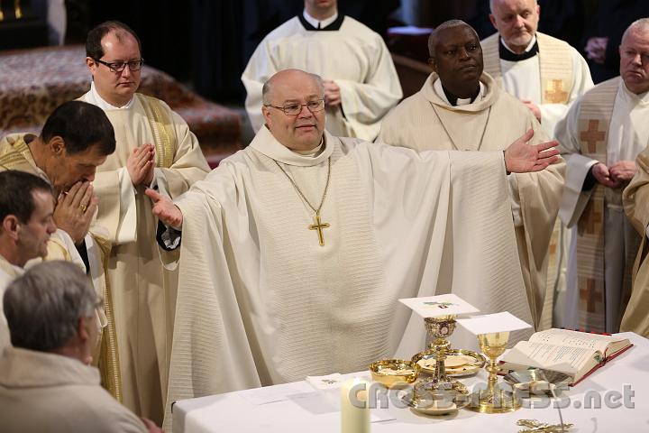 2013.03.21_10.47.52_01.jpg - Abt Petrus: "Der Friede sei mit Euch".  :)