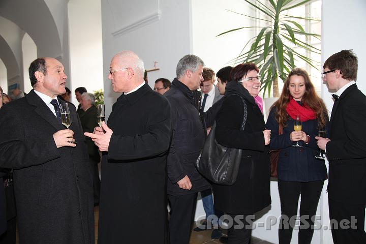 2013.03.21_12.16.44.jpg - LH-Stv. Wolfgang Sobotka, Abtpräses Christian Haidinger, LAbg. Anton Kasser und LAbg. Michaela Hinterholzer nach der Festmesse.