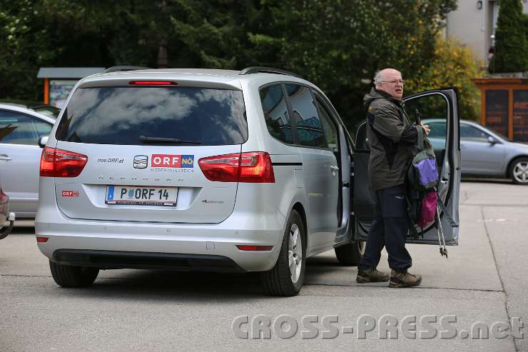 2014.05.04_13.20.28.jpg - Beweis-Foto, dass neben mir mindestens noch ein Pilger bei der Fußwallfahrt geschwindelt hat.  ;)
