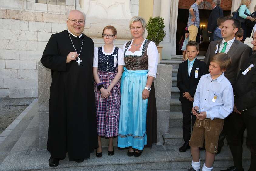 DekantasFirmung am 07.06.2014 08h mit Abt Petrus