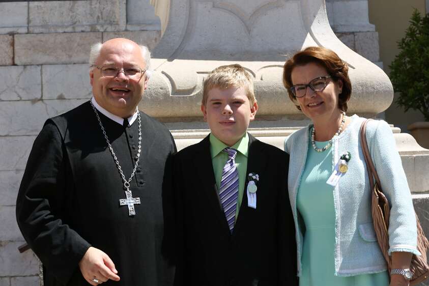 DekantasFirmung am 07.06.2014 08h mit Abt Petrus