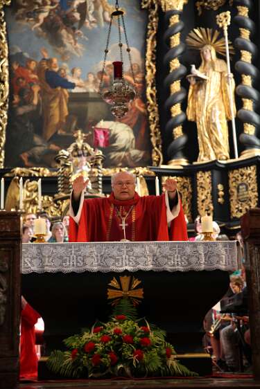 DekantasFirmung am 07.06.2014 10h30 mit Abt Petrus