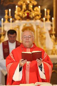 OrgelWeihe in St.Veit durch Abt Petrus