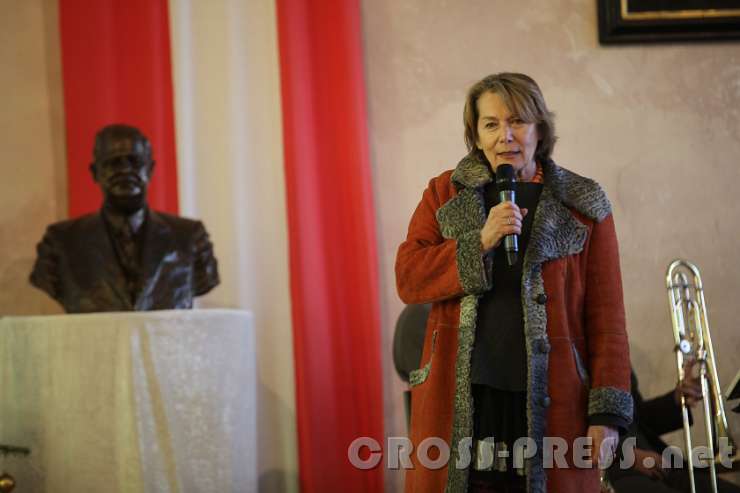 2016.11.29_12.29.19.JPG - Sonja Zwazl: "NÖ hat als erstes Bundesland den Begabungskompass fin der Lehrlingsausbildung eingeführt."