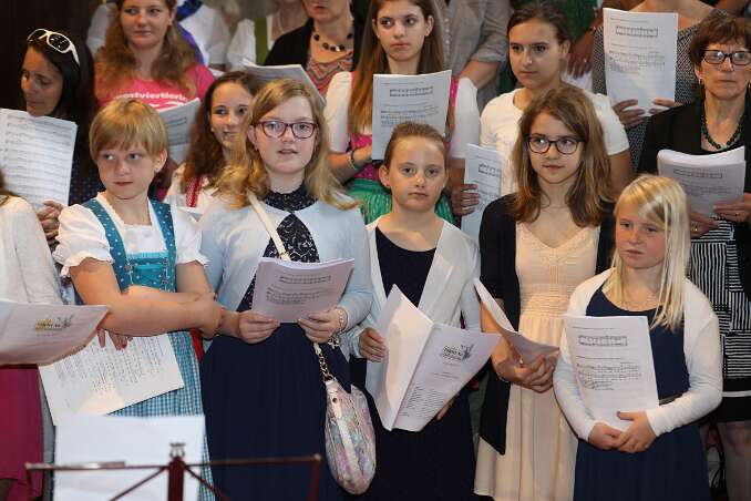 Firmung mit Abt Petrus und Altabt Berthold