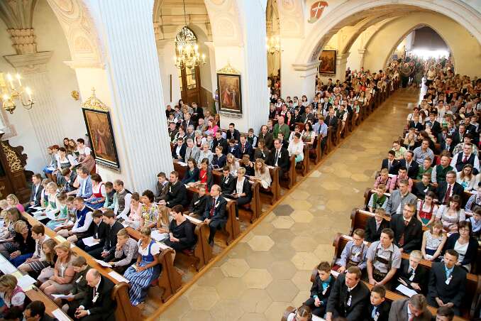 Firmung mit Abt Petrus und Altabt Berthold