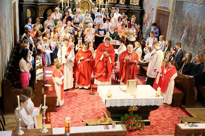 Firmung mit Abt Petrus und Altabt Berthold