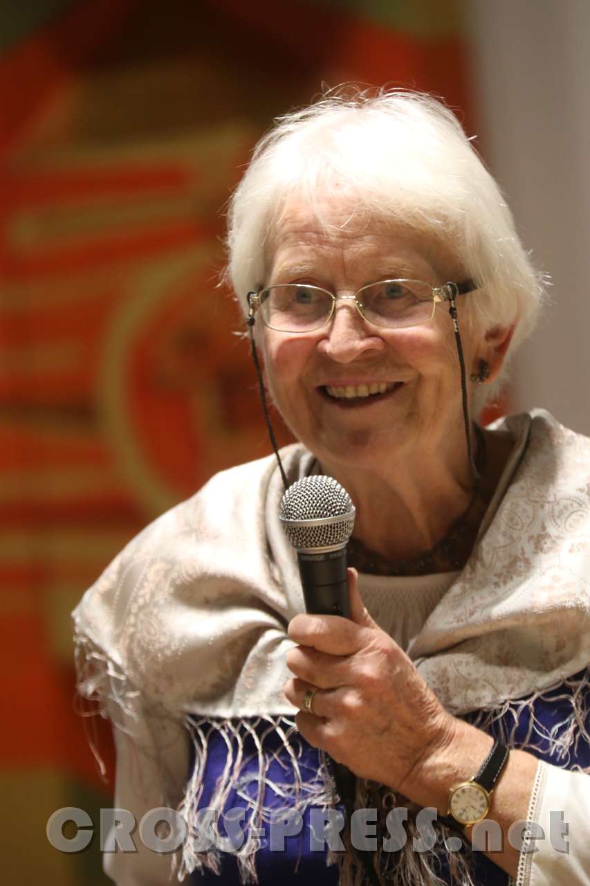 2017.09.22_20.59.36_01.jpg - Ikonen-Künstlerin Theresia List