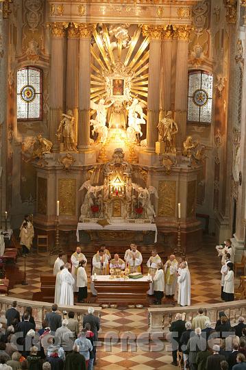 2008.09.13_12.05.37.JPG - Festmesse in der Sonntagberger Basilika anl�sslich 10 Jahre Radio Maria �sterreich.