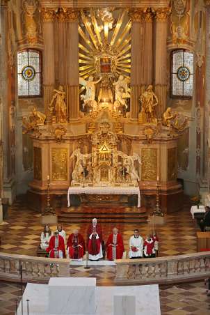 Firmung mit Abt Petrus Pilsinger und Altabt Johannes Gartner (08h)