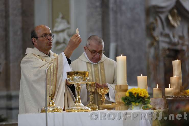 2016.04.03_14.57.05_66.JPG - Agnus Dei