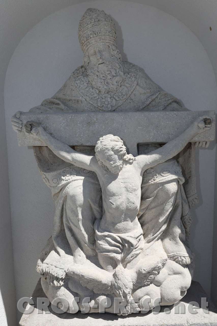 2017.06.11_13.04.25.jpg - Skultpur der Allerheiligsten Dreifaltigkeit