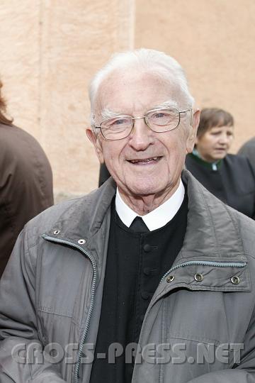 2008.09.14_11.06.19.JPG - So jung und fr�hlich kann man mit 91 sein !!!